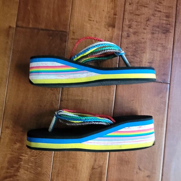 Vintage 90s Rainbow Rope Platform Wedge Flip Flops Sandals US Size 8 / 9 Shoes - Picture 1 of 10